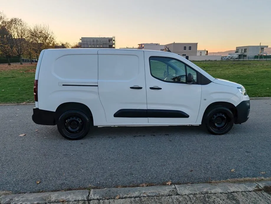 citroen berlingo, 2019 god, 260000km kartice 24/36 rata, 2019 god. - slika 7