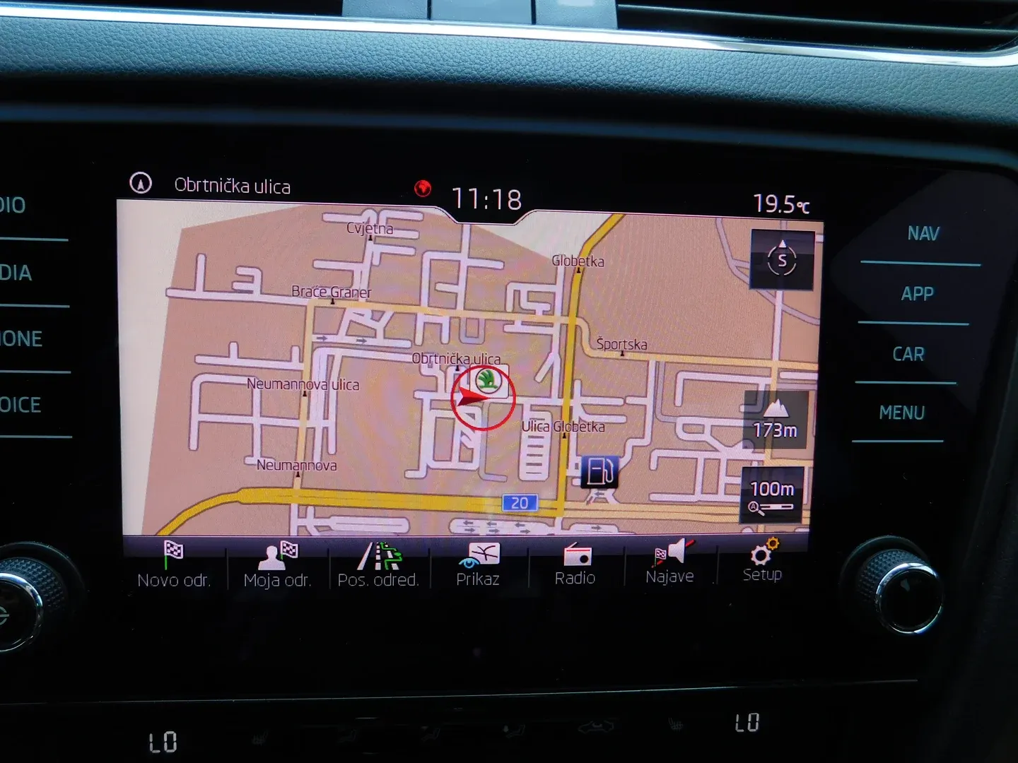 12024 škoda octavia combi ambition 1.6 tdi - slika 14