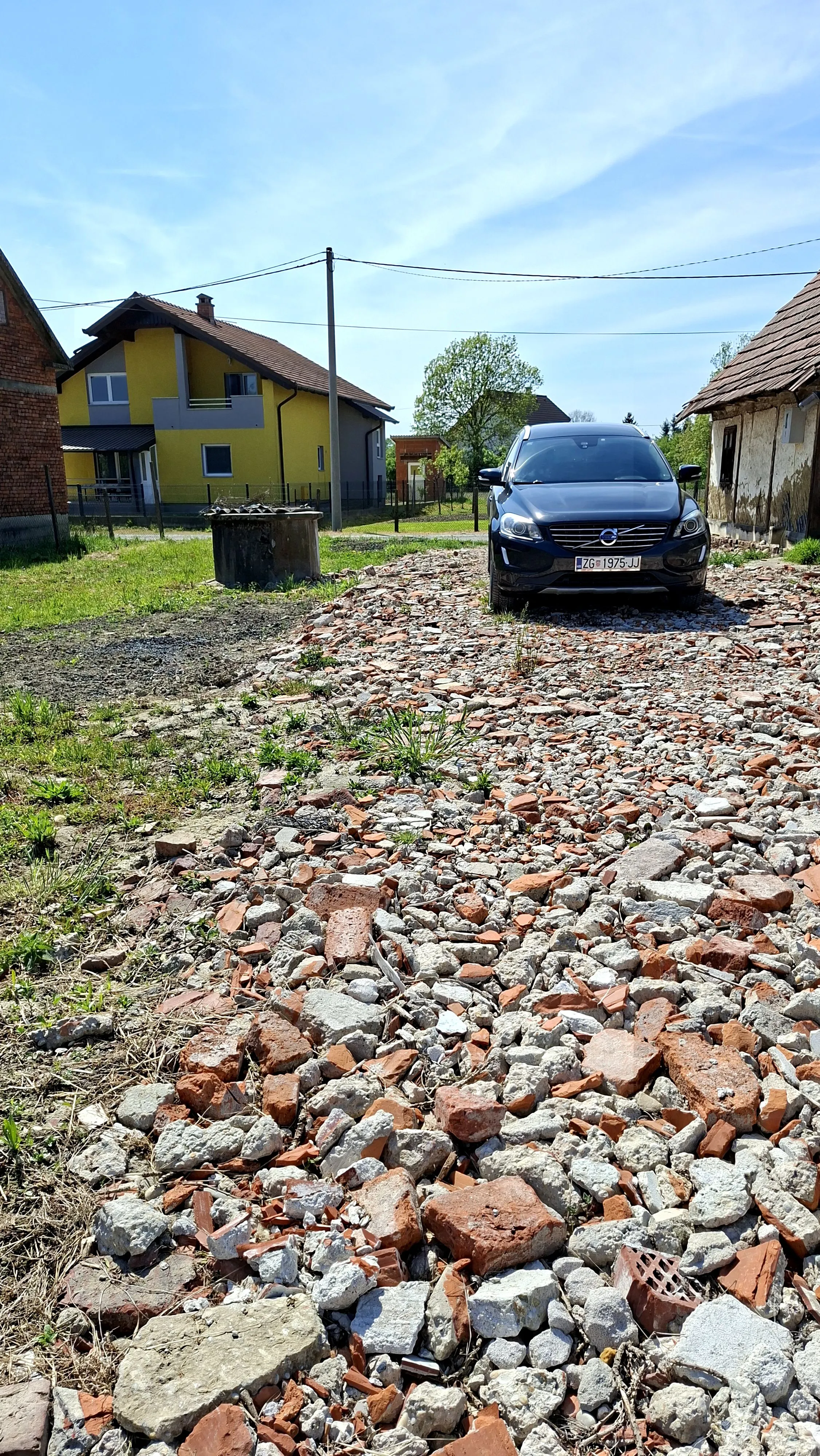 gradevinsko zemljiste 755m2 sa starom kucom - slika 19