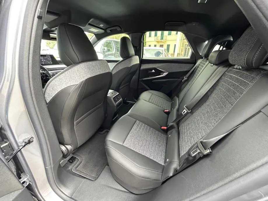 peugeot 3008 allure hybrid 145 e-dcs6 -- gratis registracija!! - slika 12