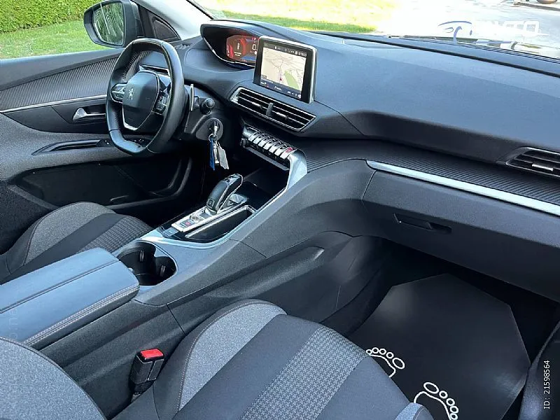 peugeot 3008 1.5 bluehdi 130 active-1 vlasnik-alu-navi-pdc-led - slika 11