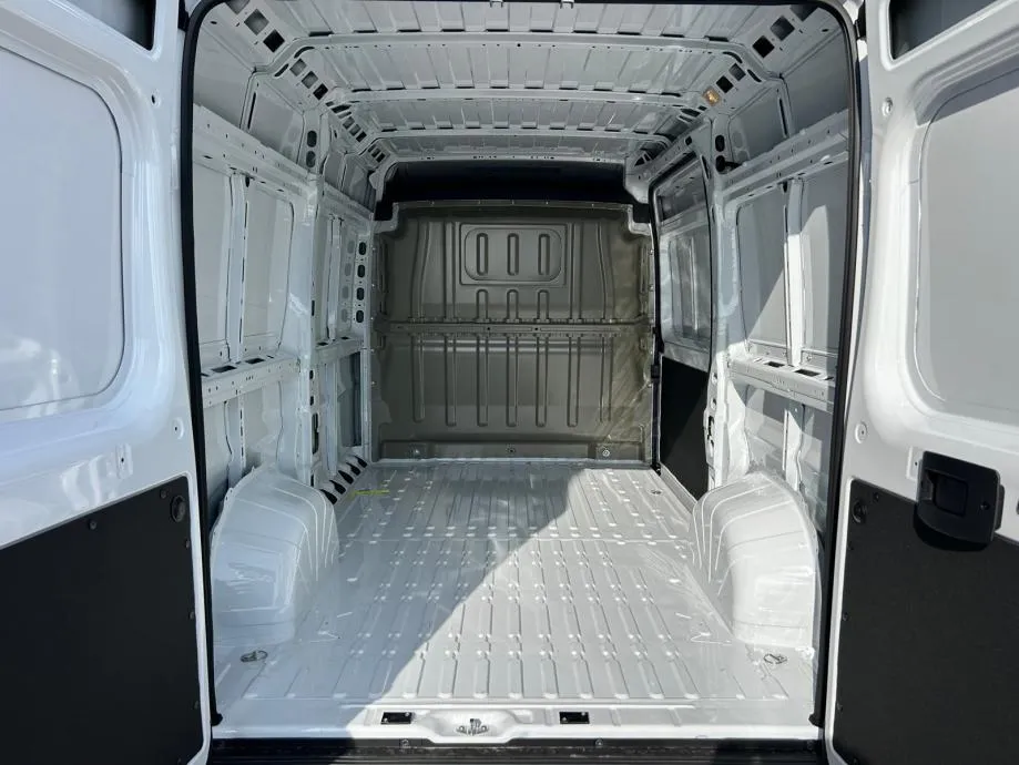 peugeot boxer furgon l2h2 2.2 hdi 120 - isporuka odmah!!! - slika 23