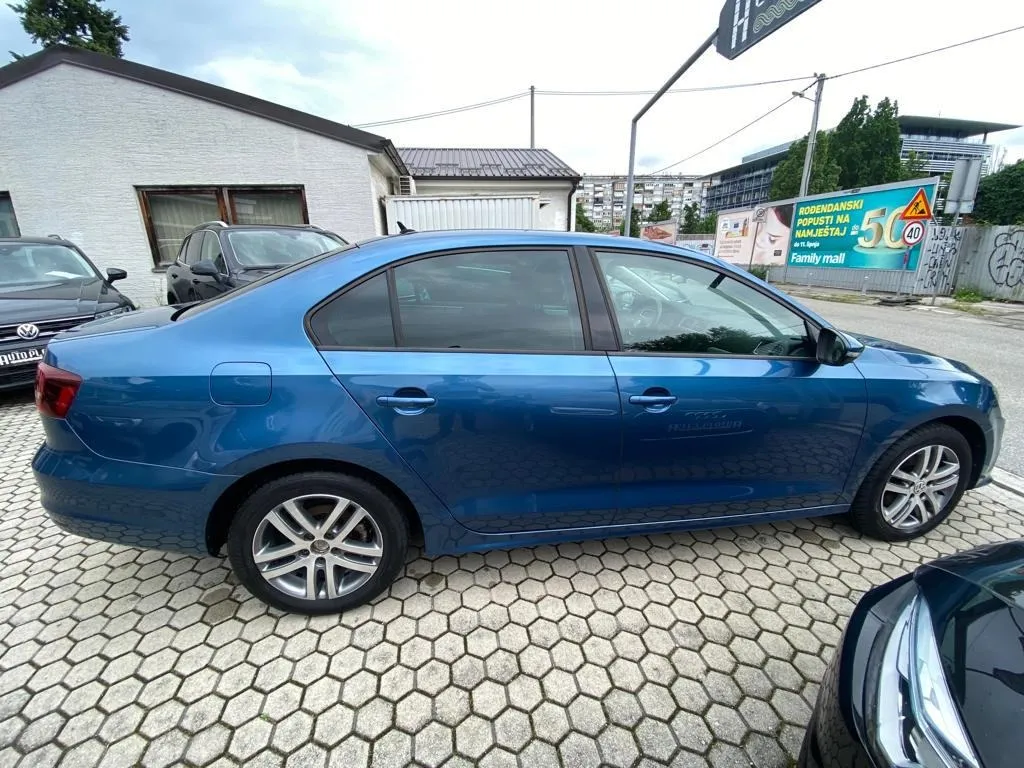 vw jetta 2.0 tdi comfortline, park. senzori, tempomat, 4x garancija! - slika 18