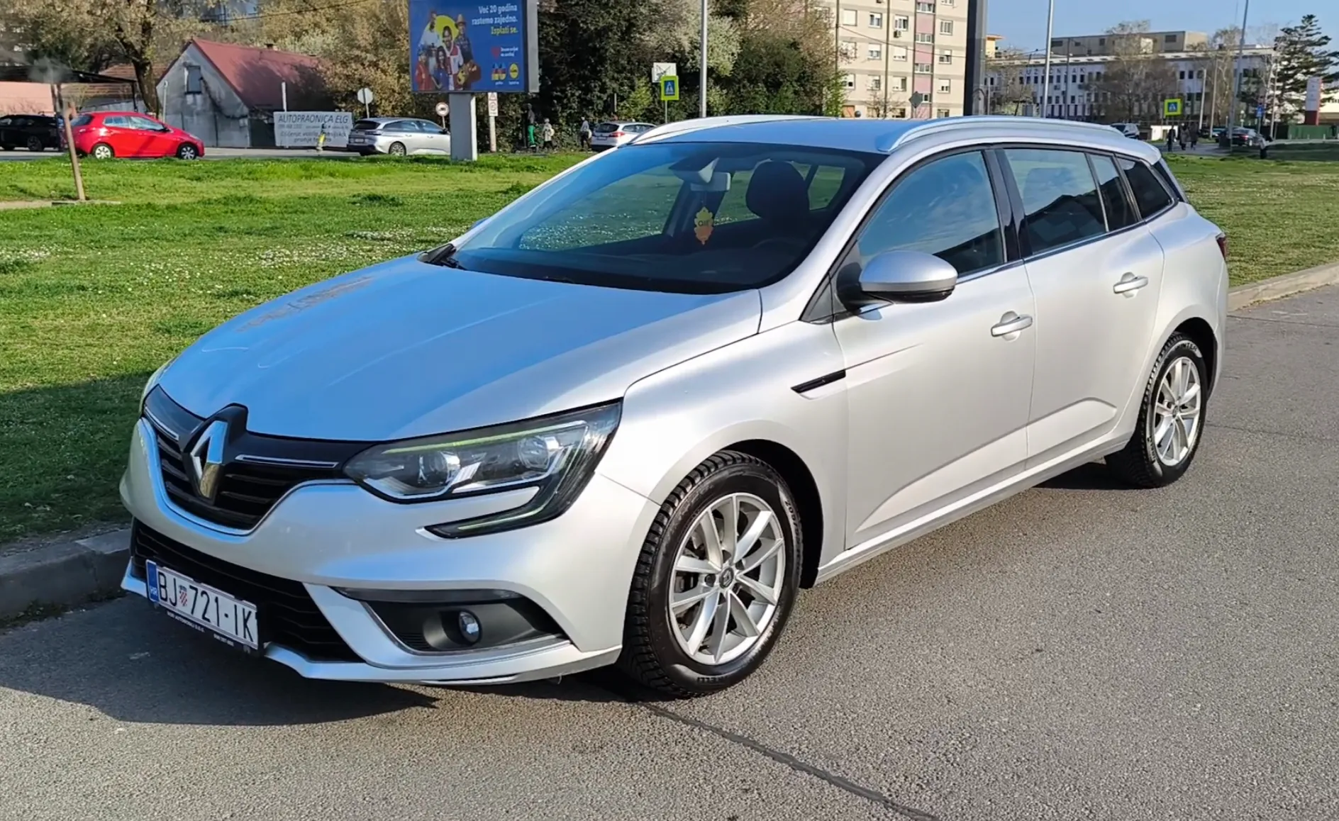 renault megane grandtour 1,5 dci, bussines, reg.1god - slika 4
