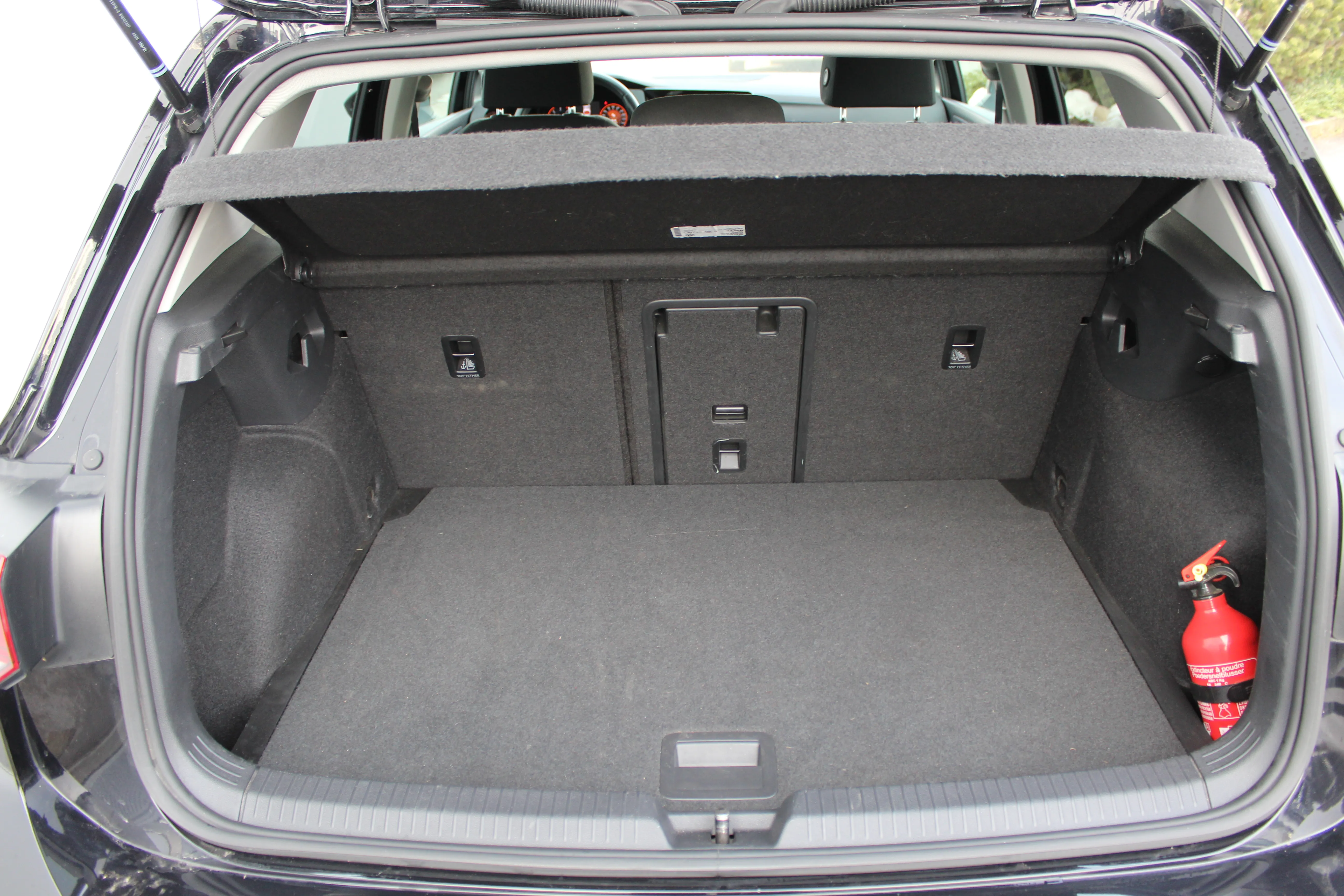 12978 volkswagen golf 2.0 tdi life - slika 14