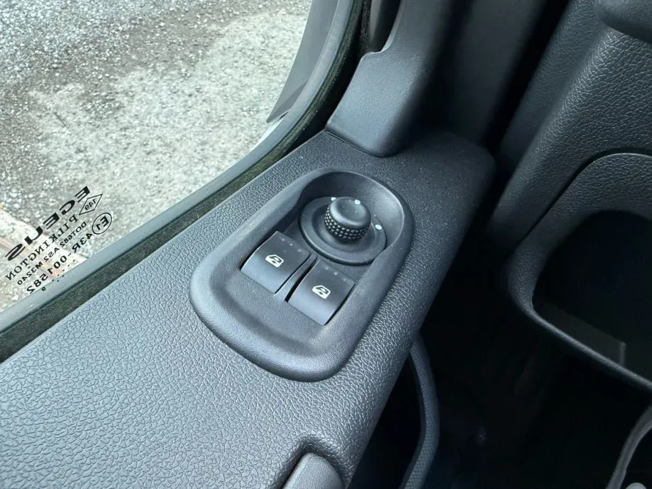 renault master 2.3 dci dupla kabina°7 sjedala°klima°leasing°, 2019 - slika 19