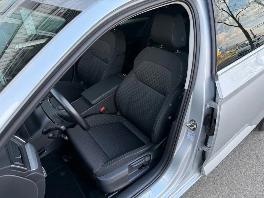 škoda superb 2.0tdi dsg °virtual°navi°led°leasing bez učešća° - slika 16