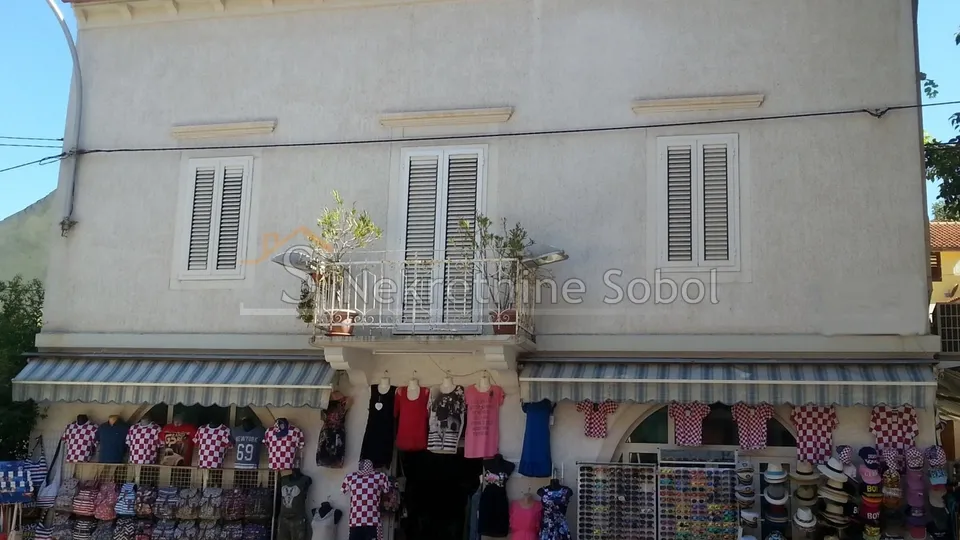 mali lošinj - kuća, 200.00 m2 prodaja - slika 2