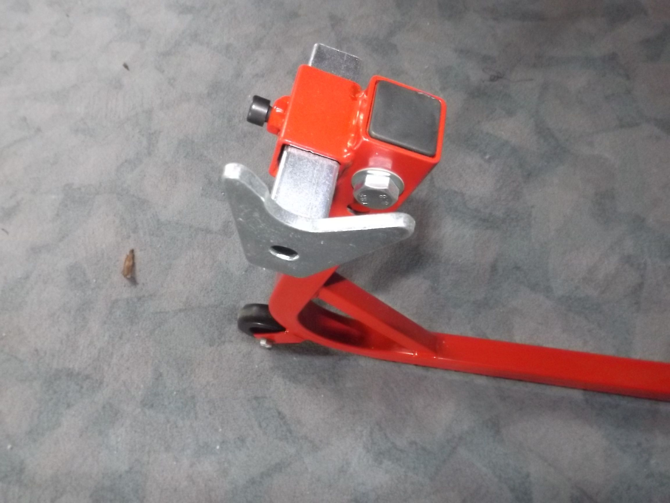 štender stalak za motore - slika 6