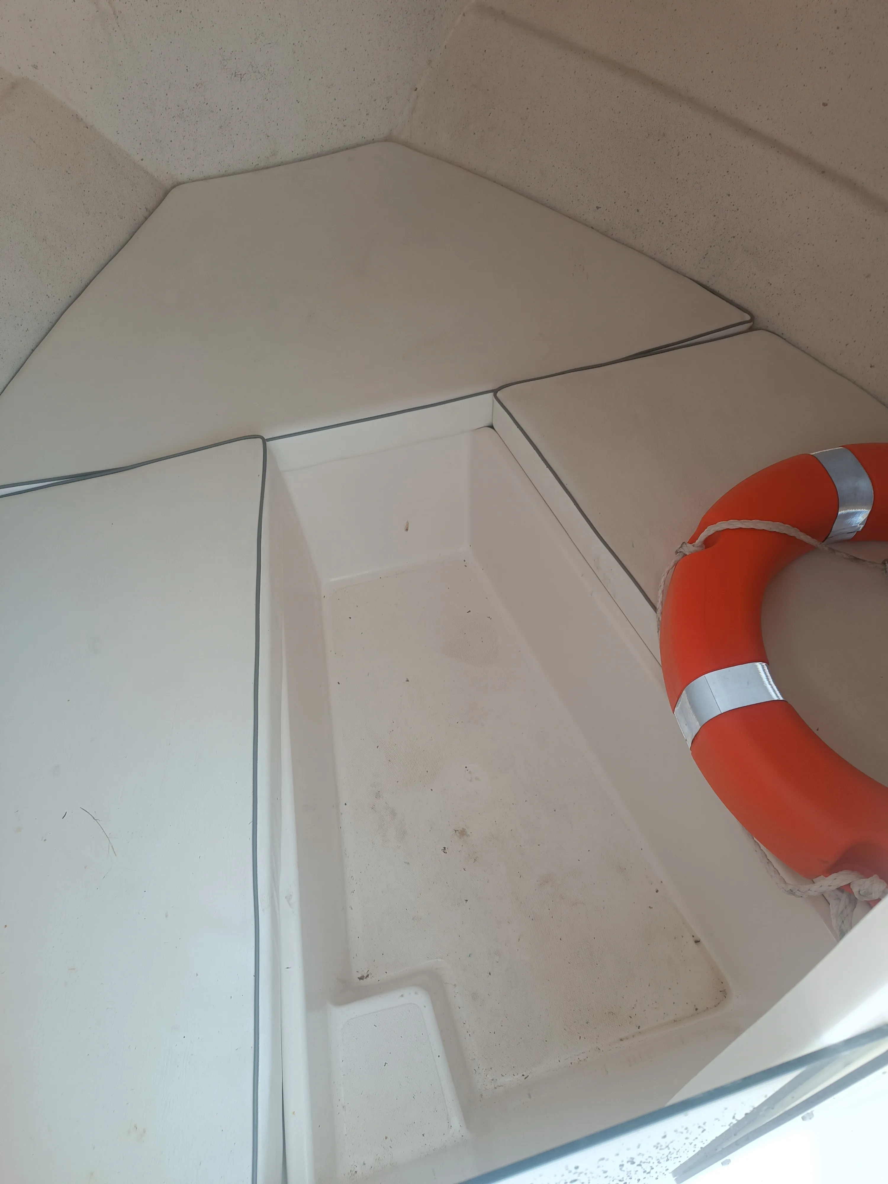 gliser sa kabinom quicksilver-cabin, motor mercury 40 ks, 8.998eu, zg. - slika 8