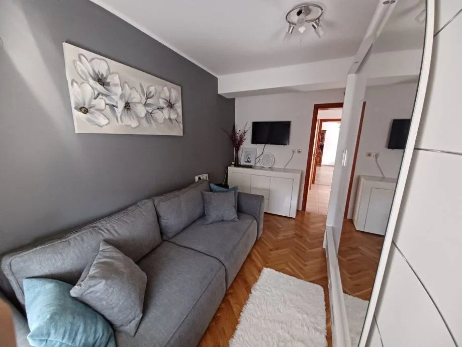 kuća: osijek, retfala, visoka prizemnica, 308m2 (+66m2 dvorišni stan) - slika 5