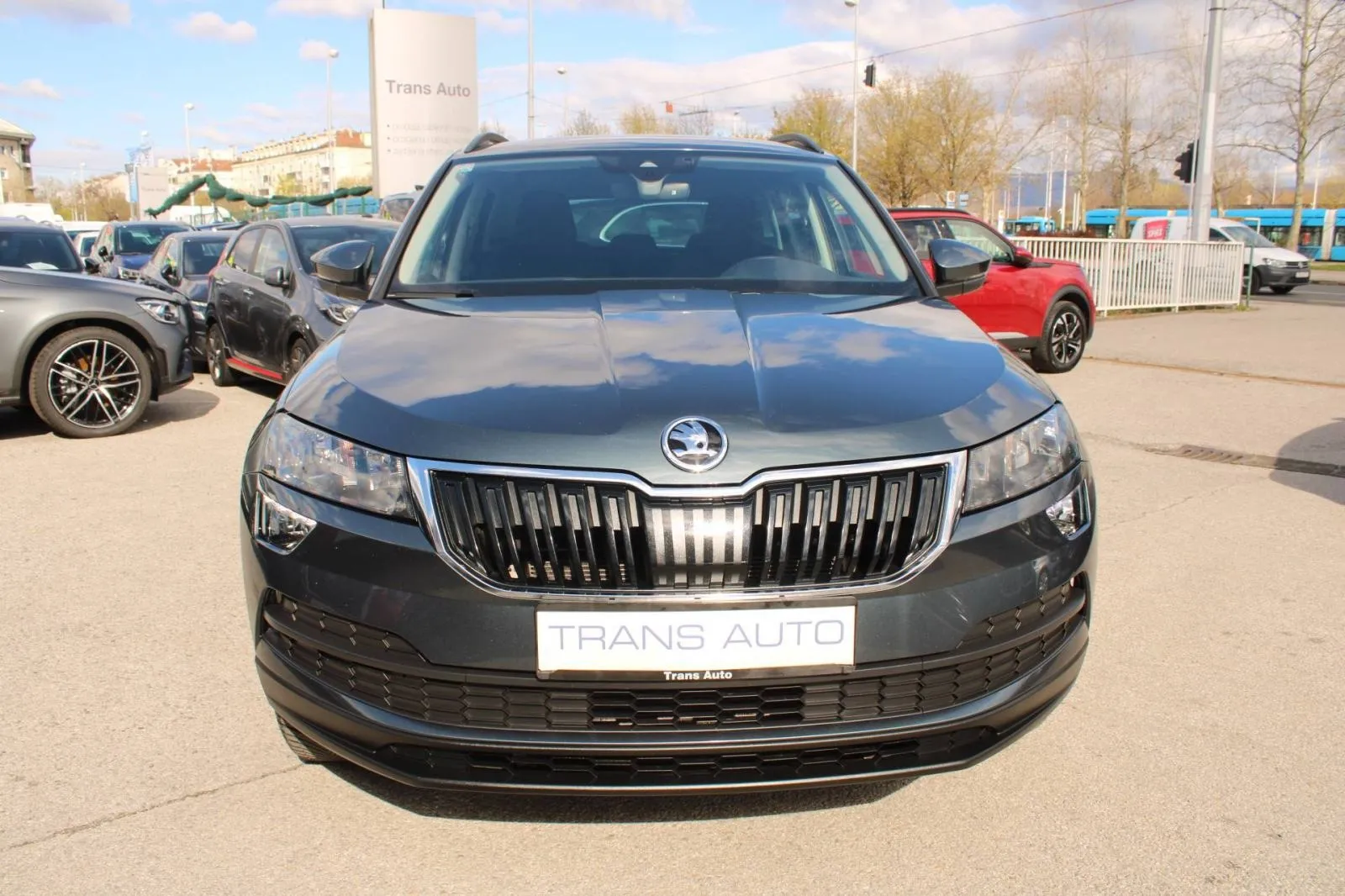 škoda karoq 1.6 tdi dsg *led, navigacija, kamera* - slika 2