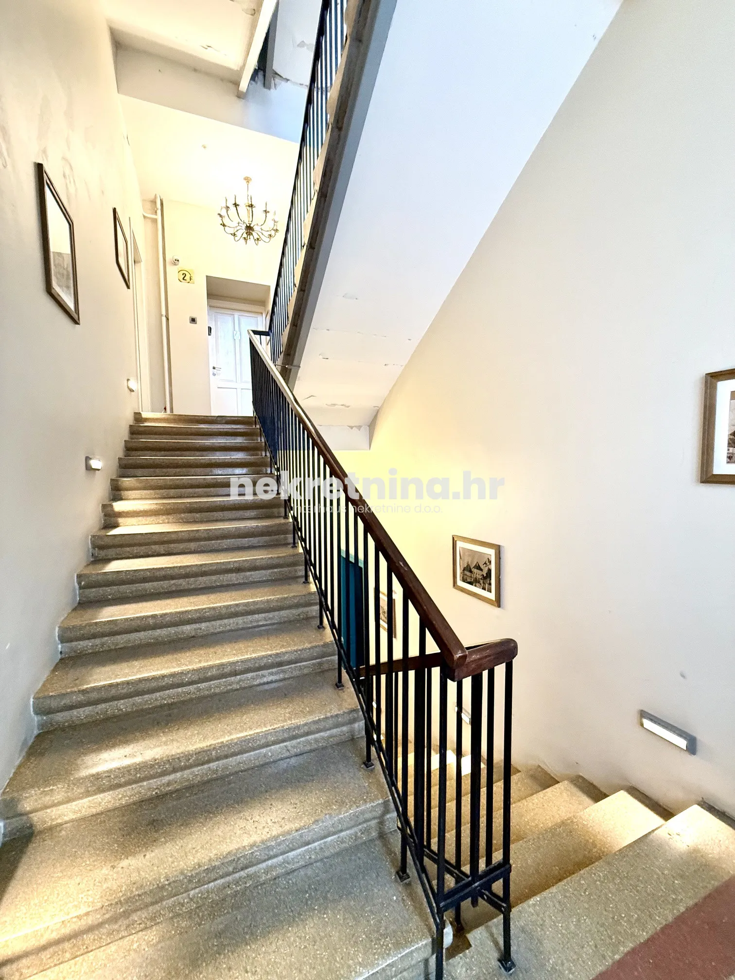 prodaja - 2 stana: zagreb, frankopanska (centar), 75.00 m2 - slika 25