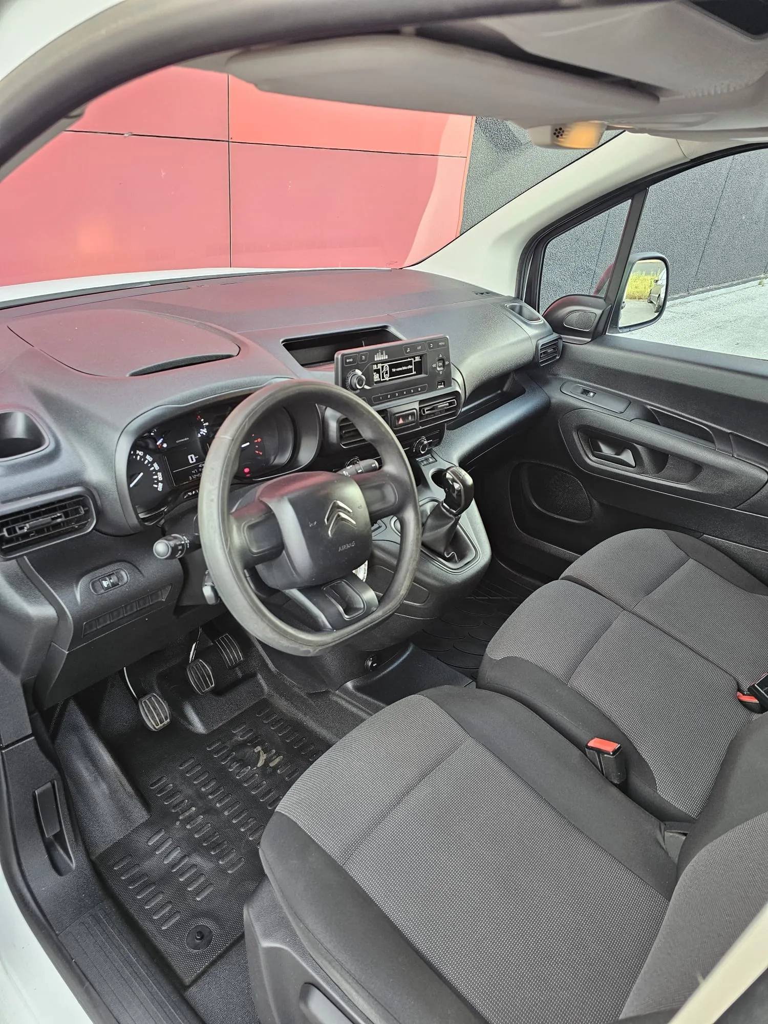 renault berlingo 2019 g, 1.5 dci, 2019 god. kartice - slika 9