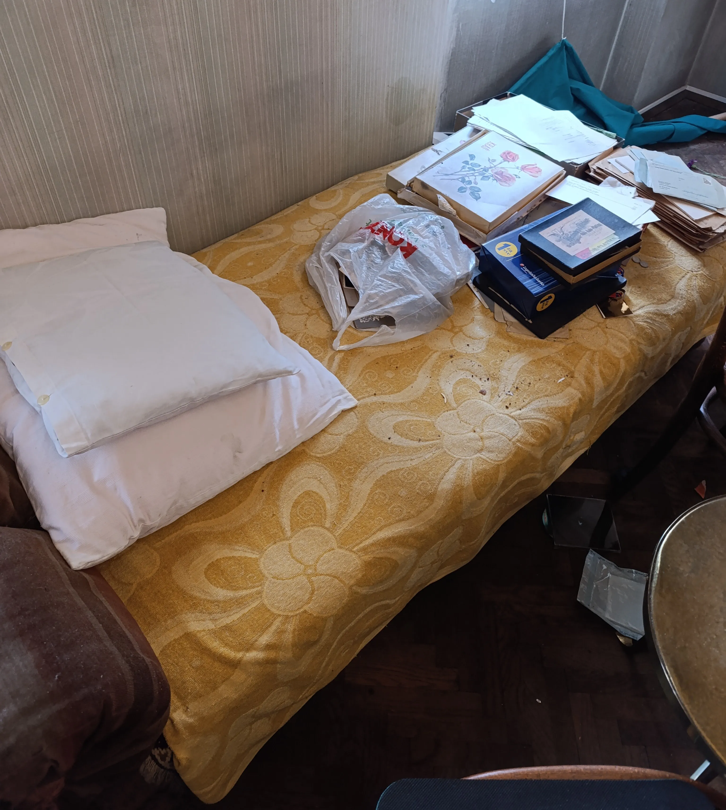 poklanjam namještaj sa slika - slika 12