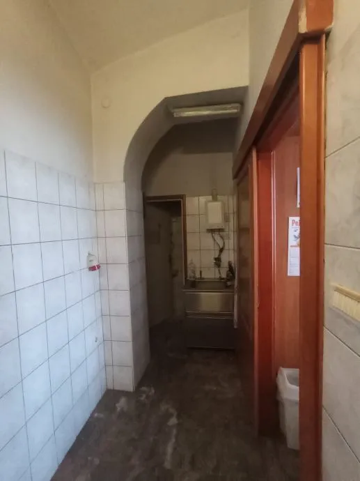 poslovni prostor: karlovac - korzo - 40 m2 - ulični izlog (iznajm - slika 3