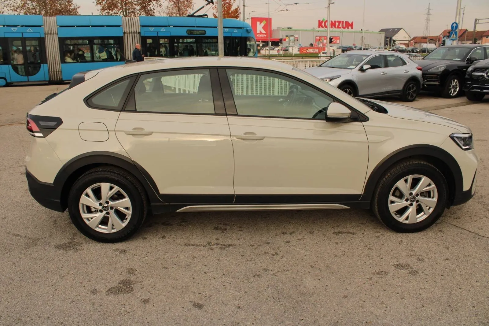 vw taigo 1.0 tsi dsg - slika 10