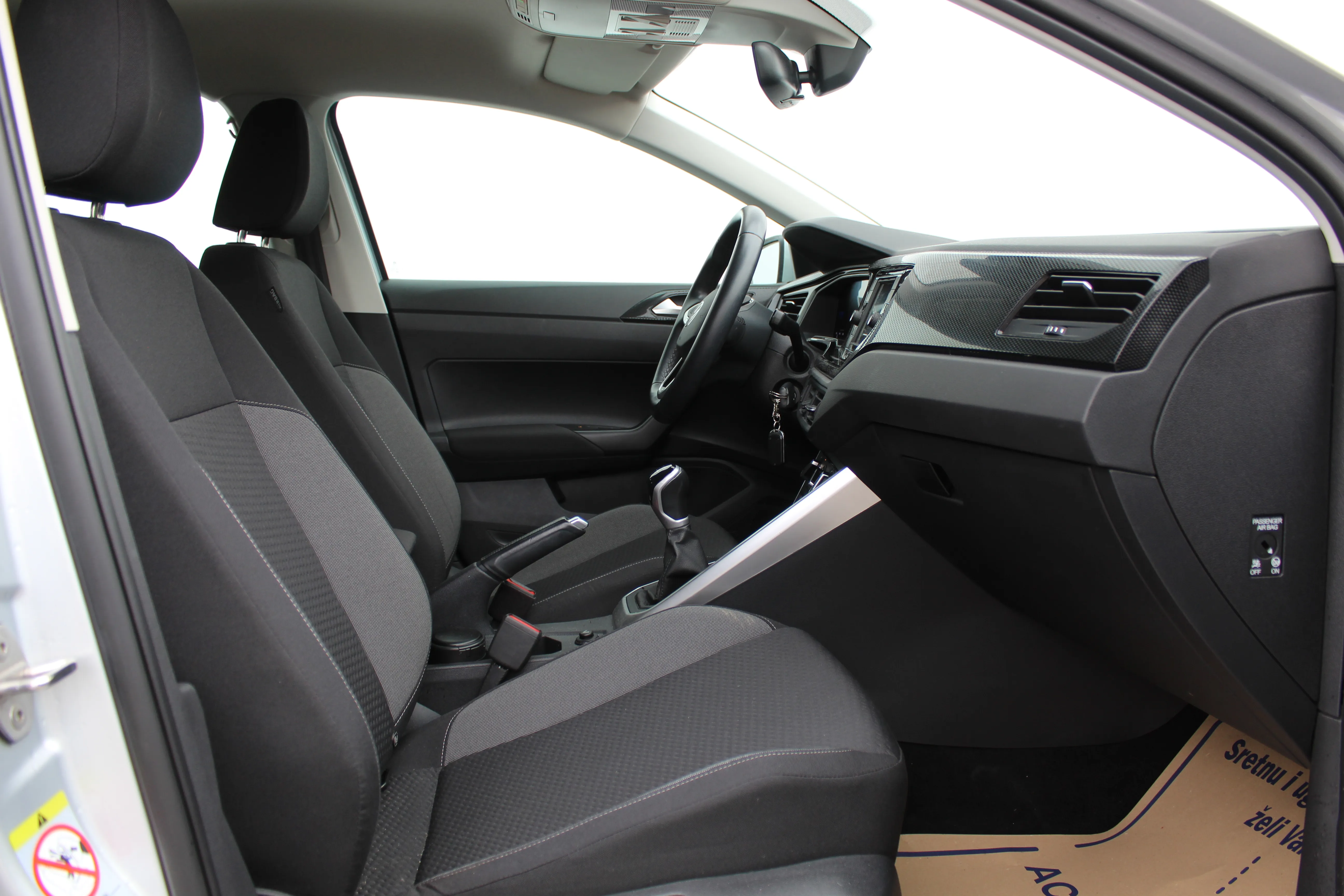 volkswagen polo 1.0 tsi life - slika 11