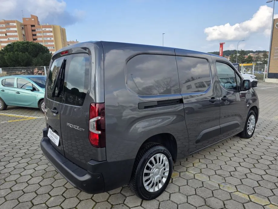 toyota proace city 1,5 d-4d 75 kw (102 ks) l2, 2022 god. - slika 8