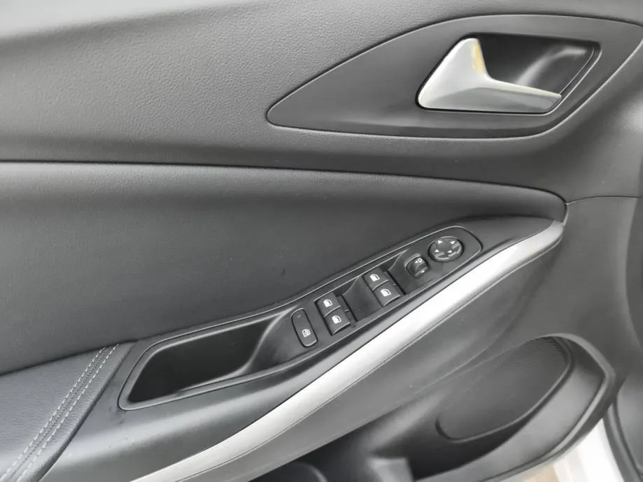 opel grandland design&tech aut 1.5d s/s,96kw - 7 godina garancije! - slika 14