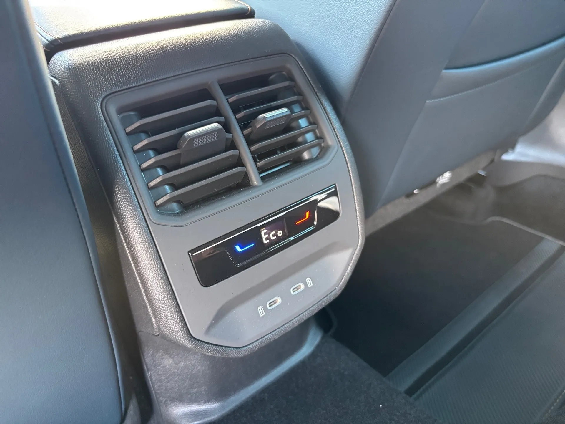 cupra formentor 1,4 tsi ehybrid 110kw - slika 16