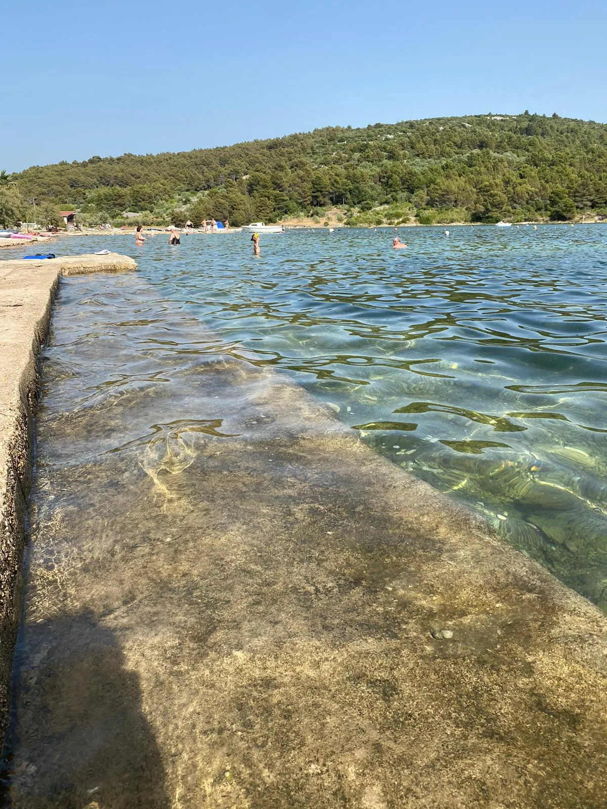 iznajmljivanje soba sa vlastitom kupaonicom u pirovcu (klimatizirano) - slika 6