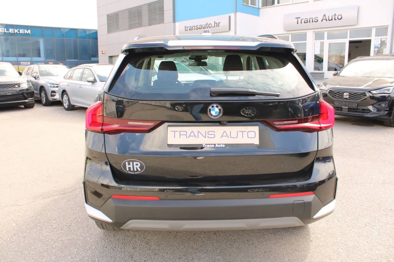 bmw x1 18d automatik *led, navigacija, kamera* - slika 6