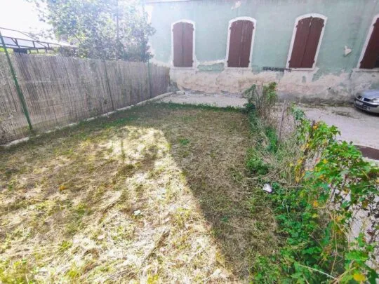 istra pazin kuća u nizu s potencijalom - slika 12