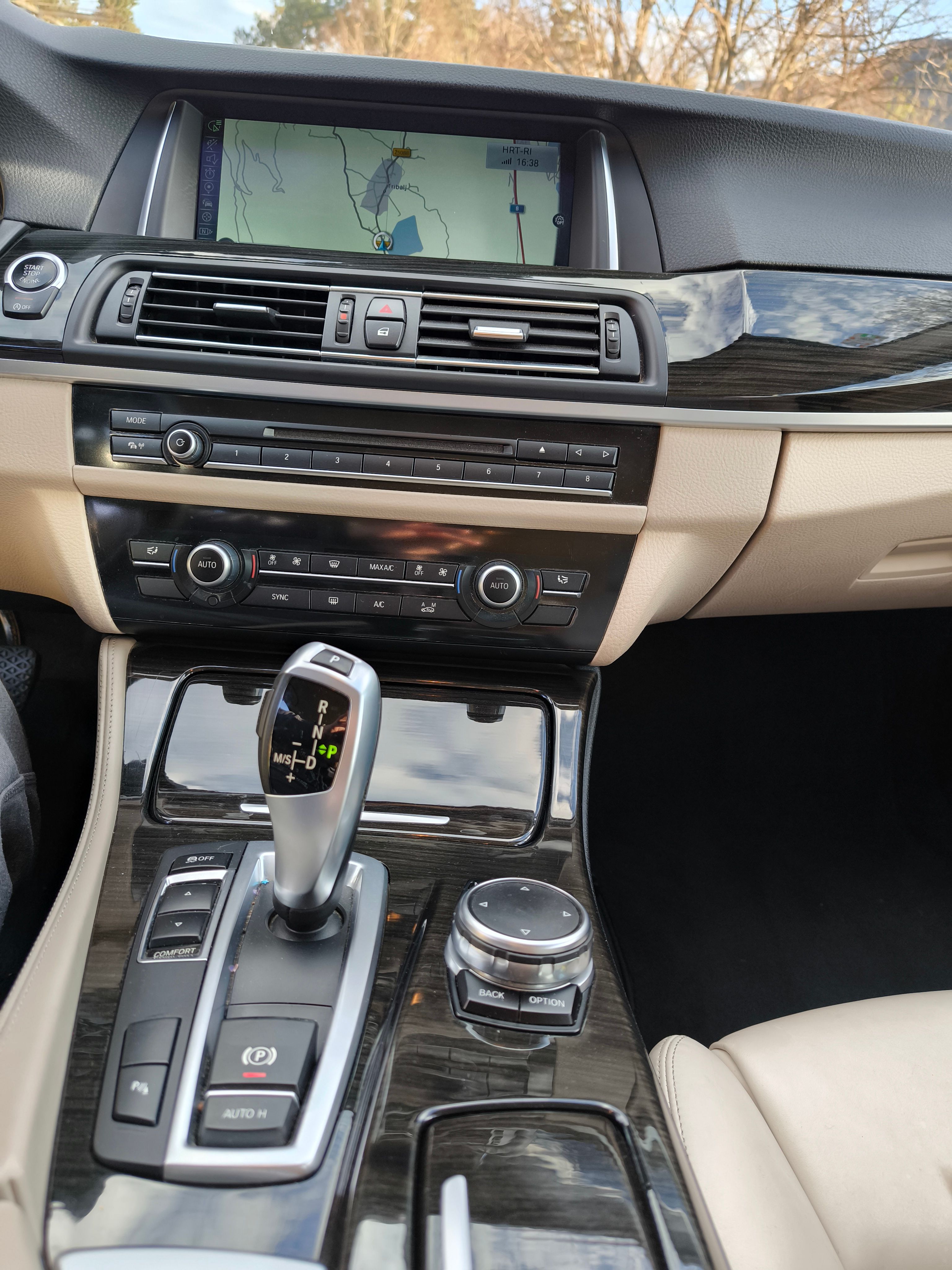 bmw f11 520d lci - slika 8