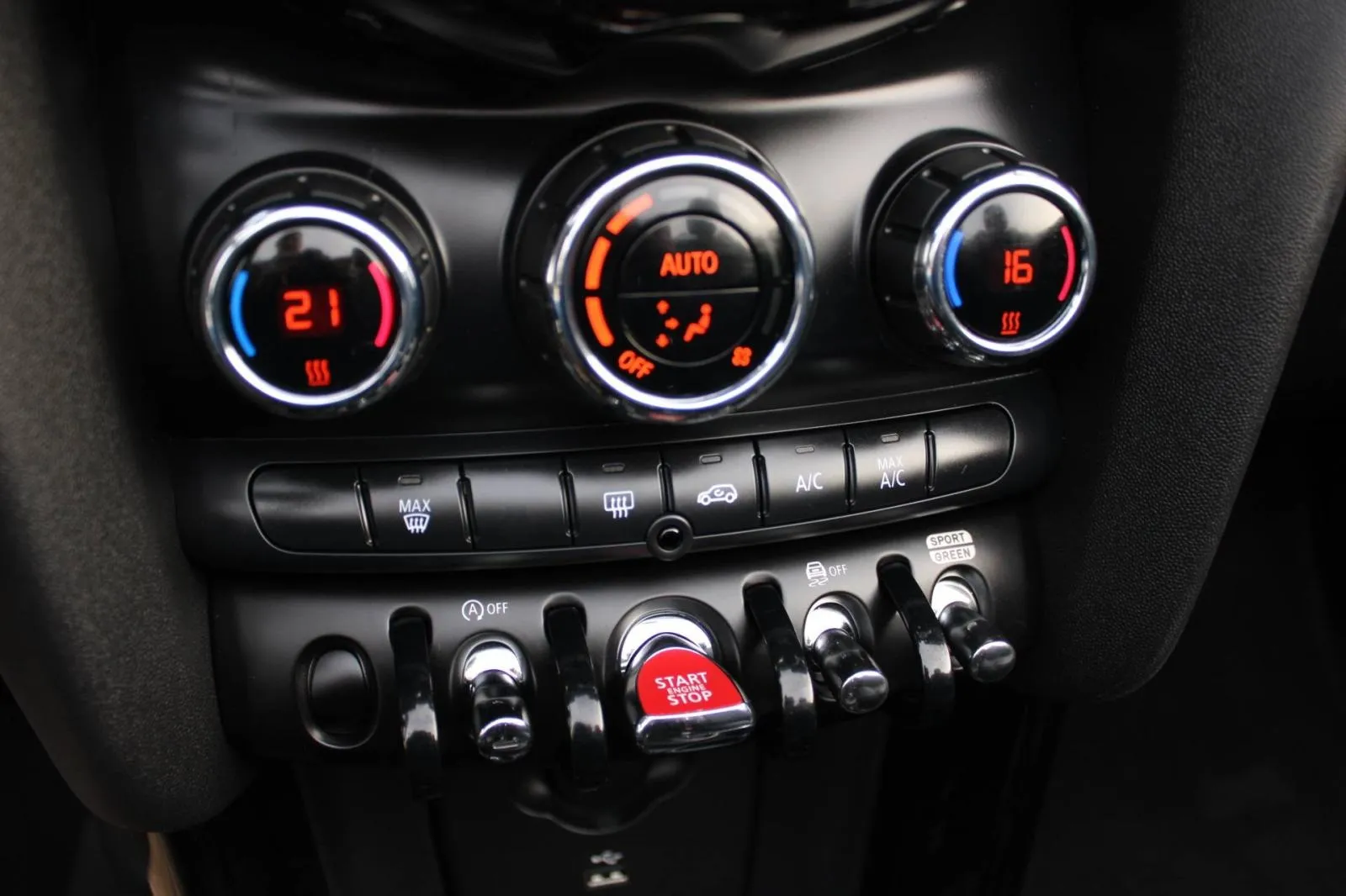 mini cabrio cooper automatik *led, navigacija, kamera* - slika 23