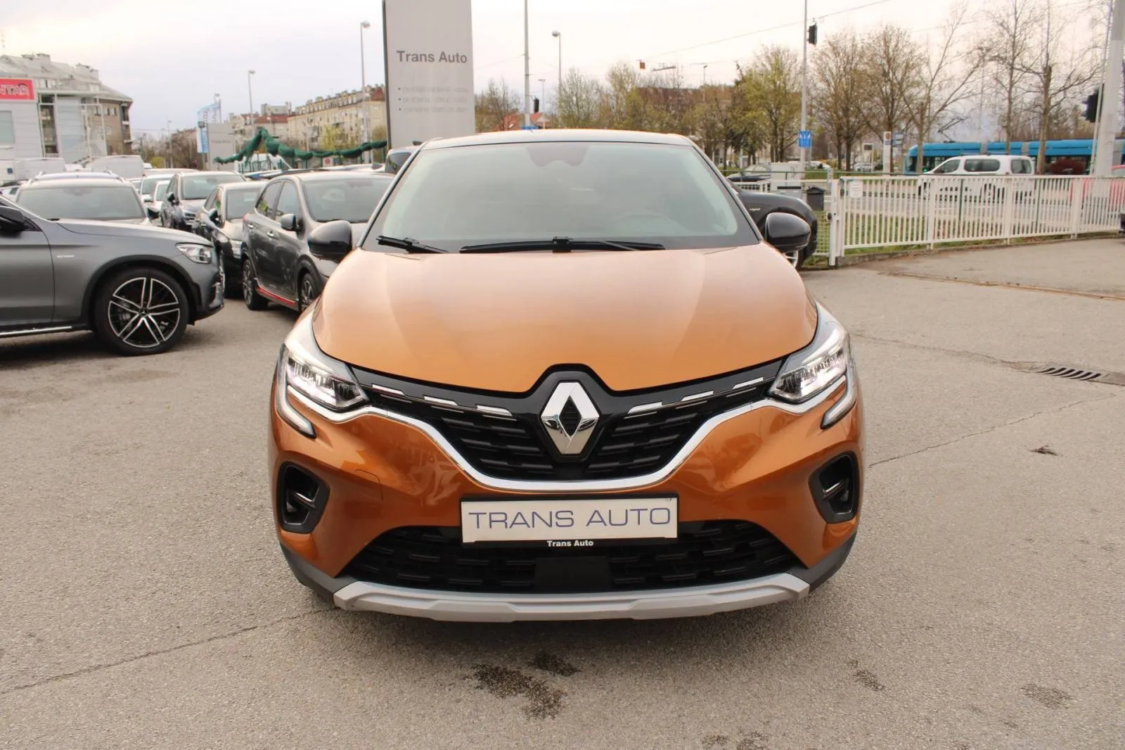renault captur 1.6 e-tech intens automatik *led, navigacija* - slika 2