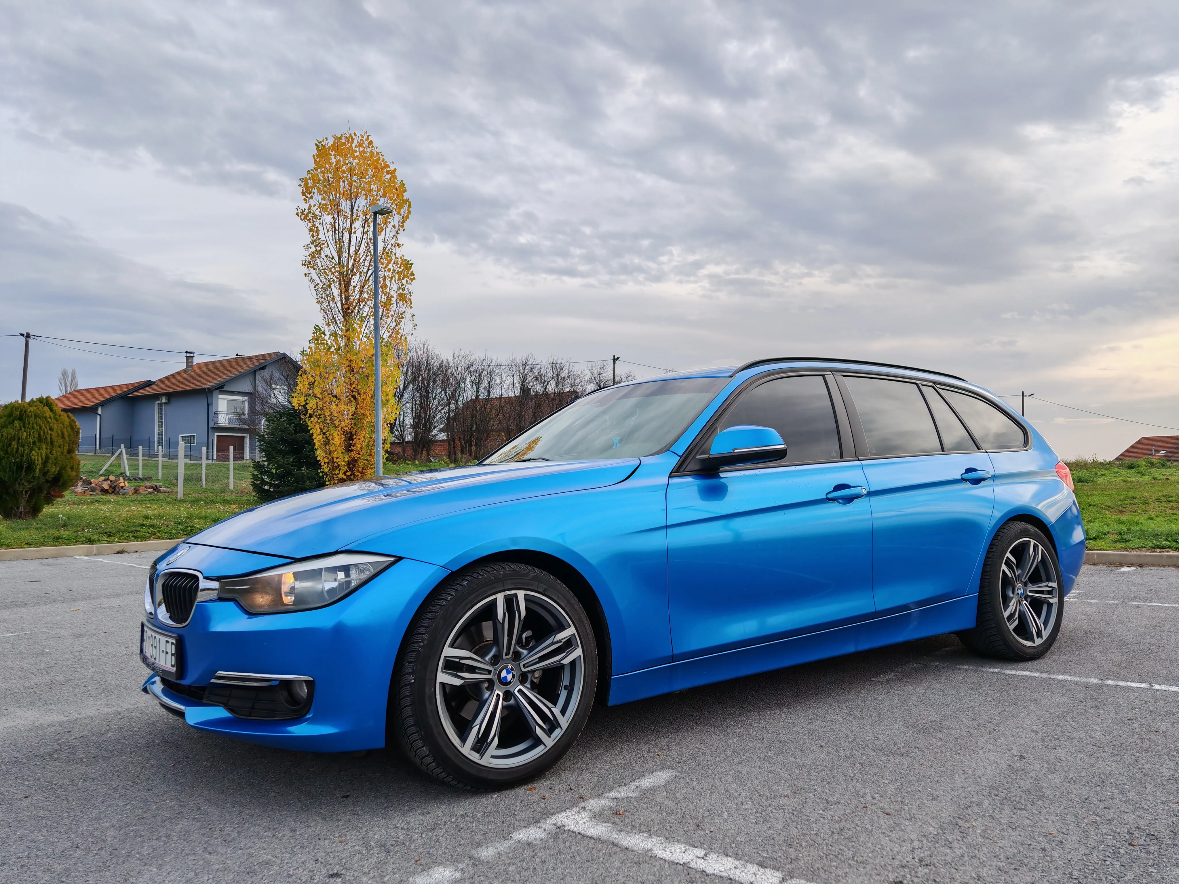 bmw f31 318da efficientdynamics, luxury line individual 2014 - slika 17