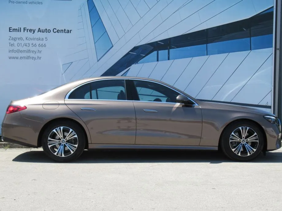mercedes-benz e-klasa 220 d avantgarde - slika 5