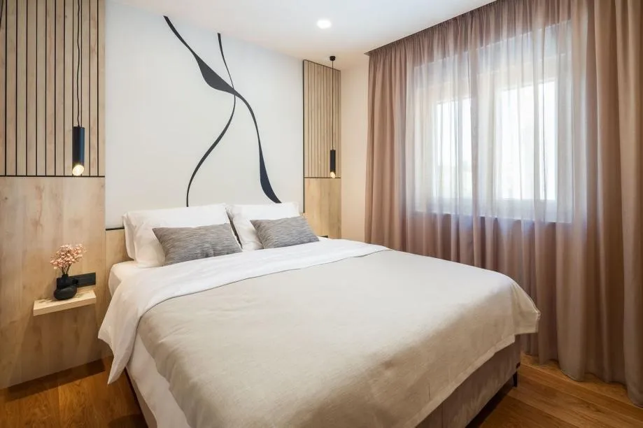 zadar! dugoročni najam, luksuzan 3-soban stan, krovna terasa, jacuzzi - slika 11