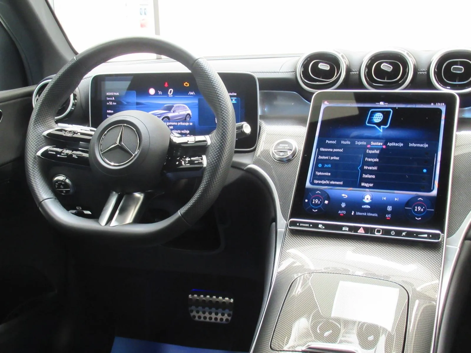 mercedes-benz glc 220 d 4m amg line - slika 14