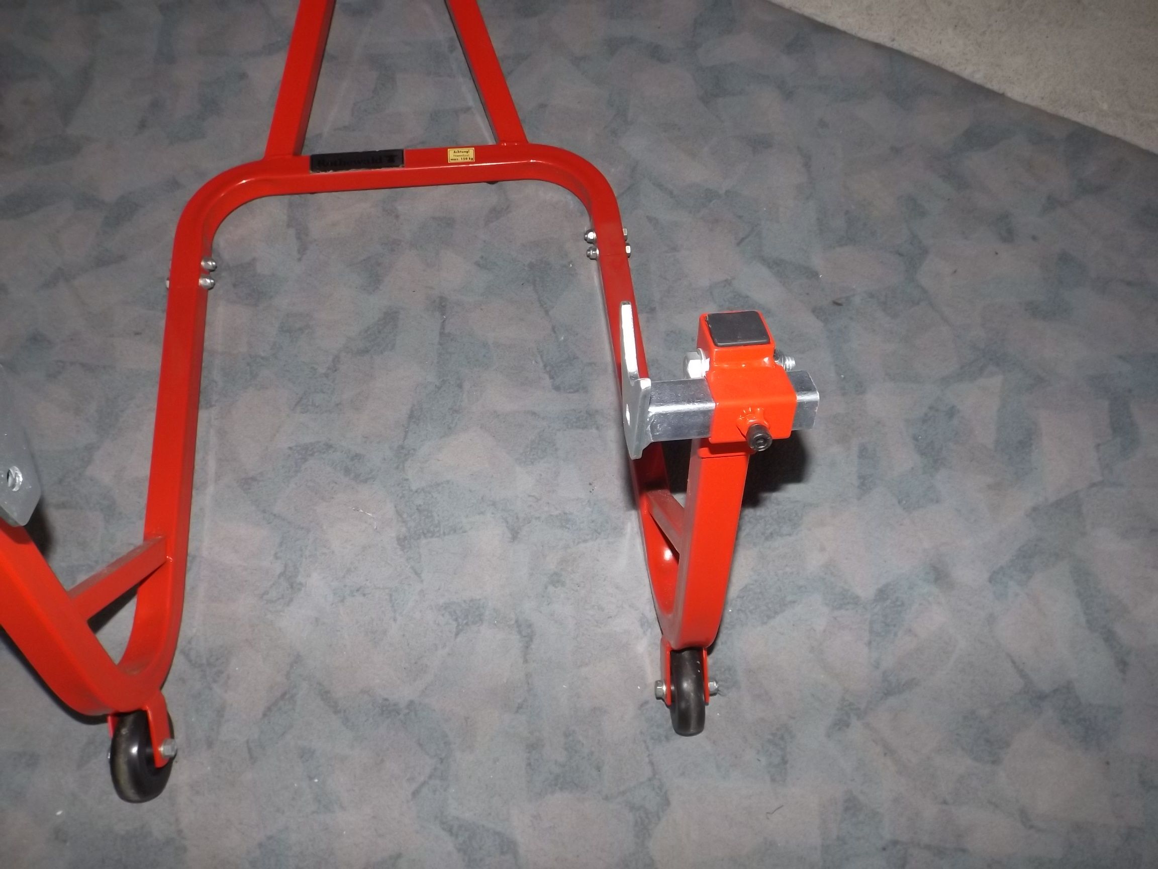 štender stalak za motore - slika 3