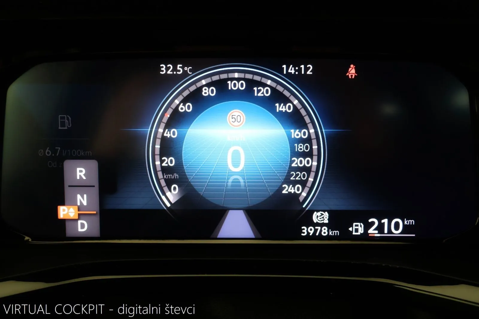 vw multivan t7 l2 2.0tdi dsg edition cockpit kamera radartempomat - slika 7