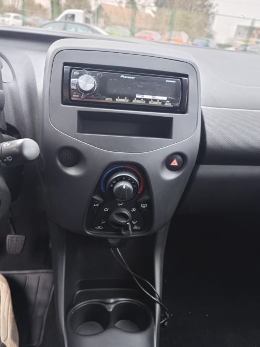toyota aygo 1,0 - slika 10