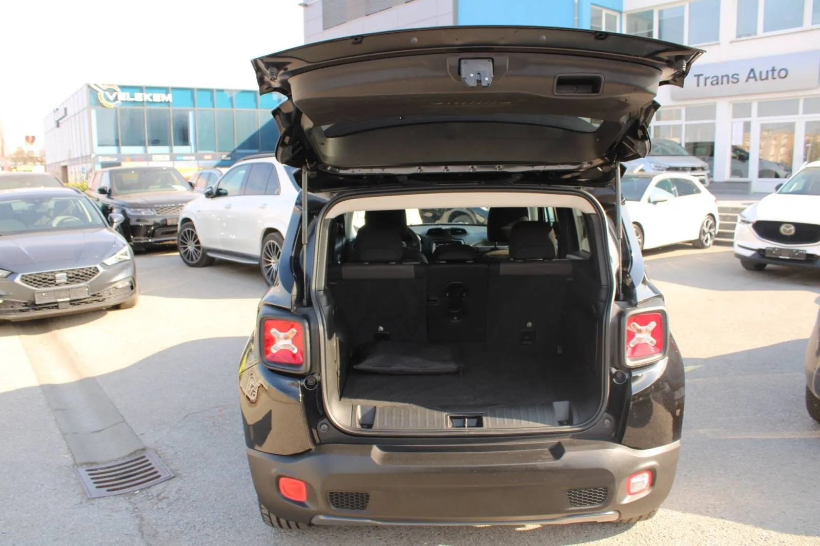 jeep renegade 1.3 t4 phev limited 4x4 automatik - slika 24