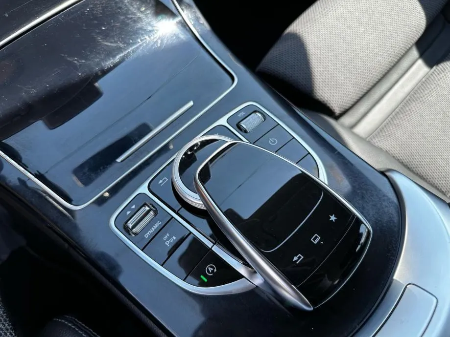 mercedes-benz c-klasa 200d•automatik•100kw•2016.g.•gotovina• - slika 12