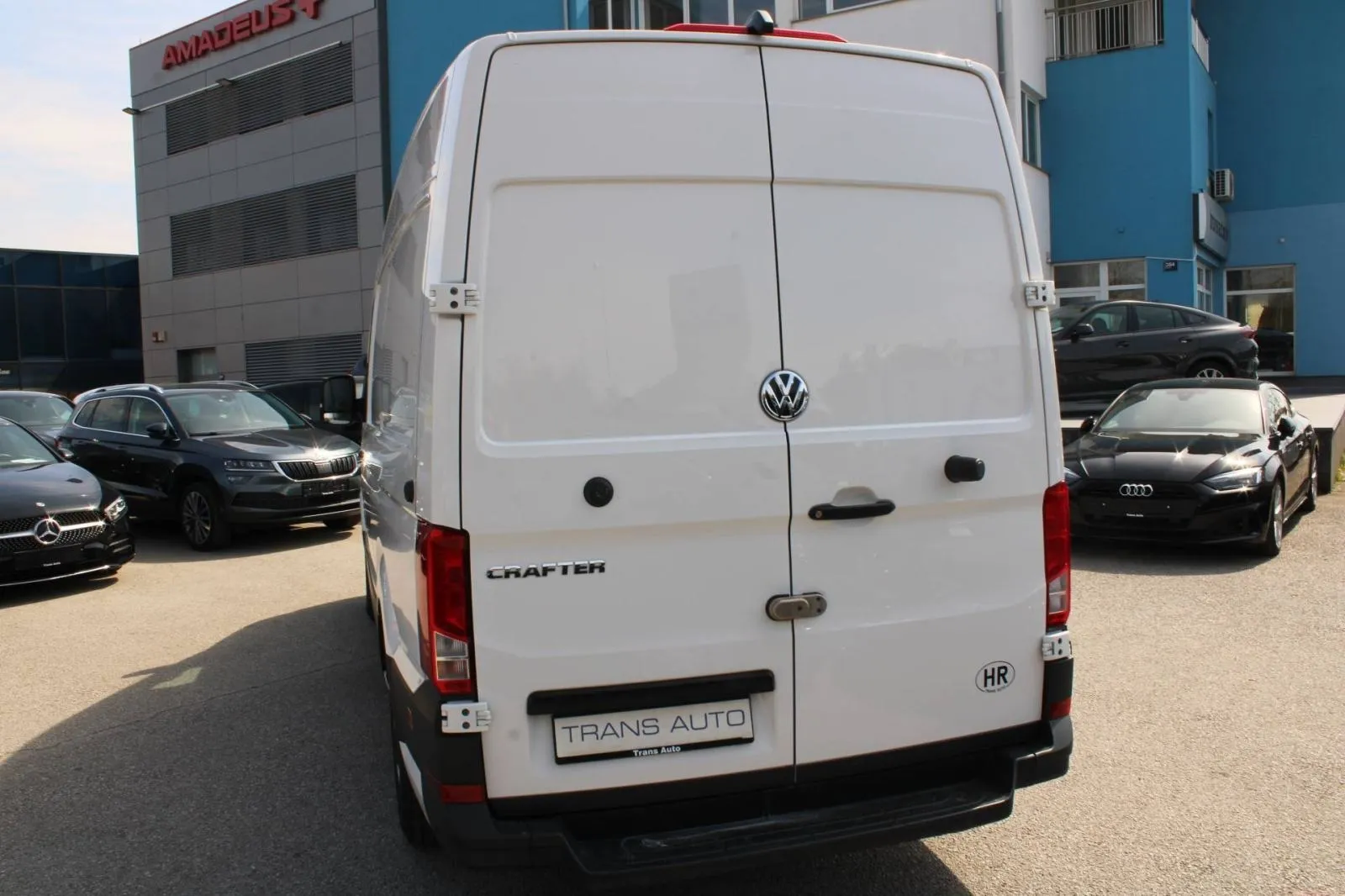 vw crafter 2.0 tdi l3h3 140ks, 2024 god. - slika 5
