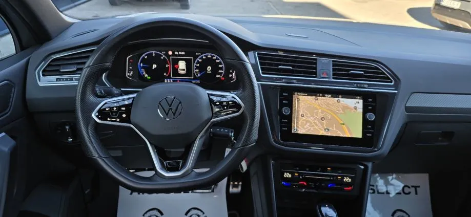 vw tiguan 2,0 tdi dsg r line - 2022 - 150.000km - reg 1 god! - slika 13