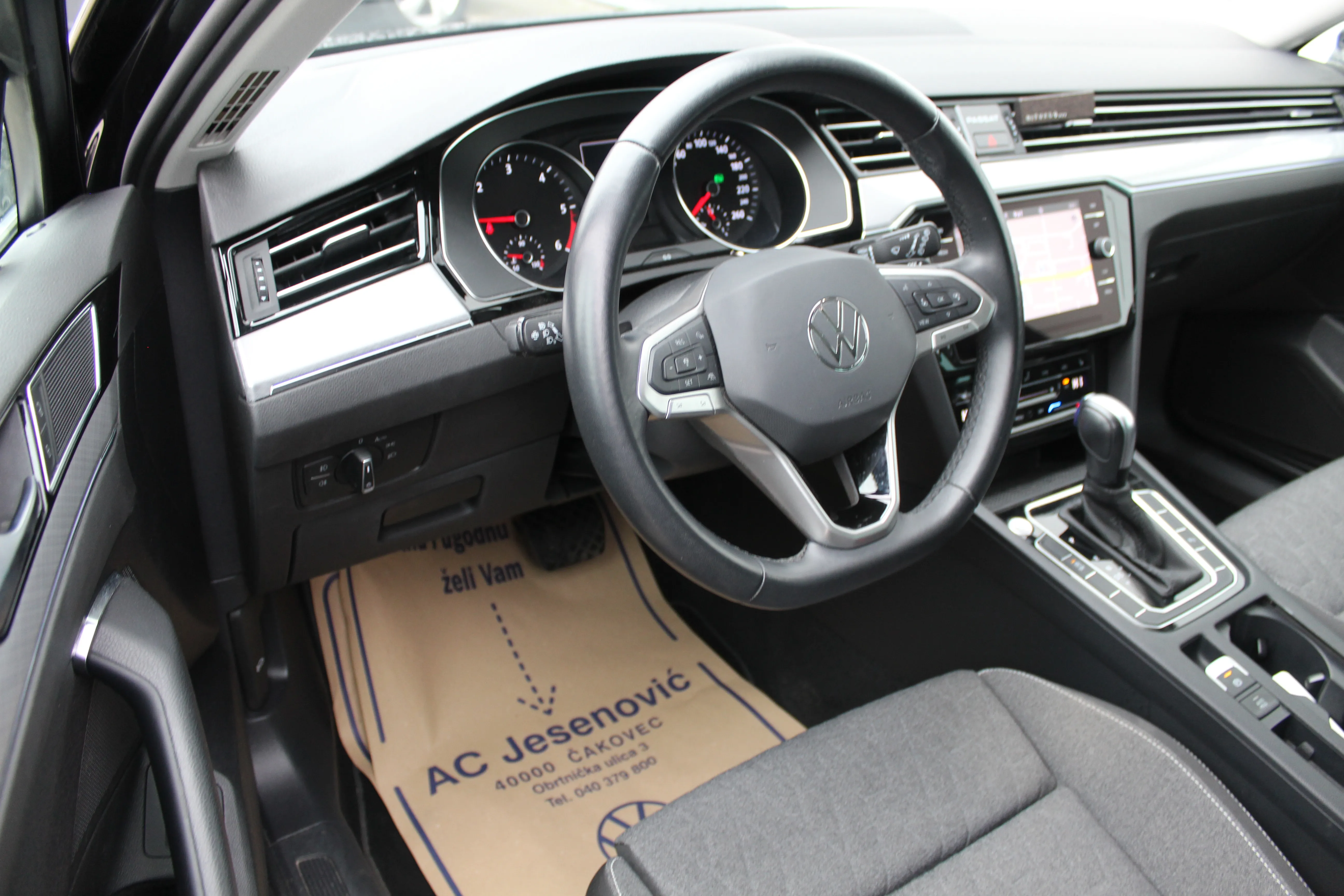 13153 volkswagen passat variant 2.0 tdi dsg business - slika 8