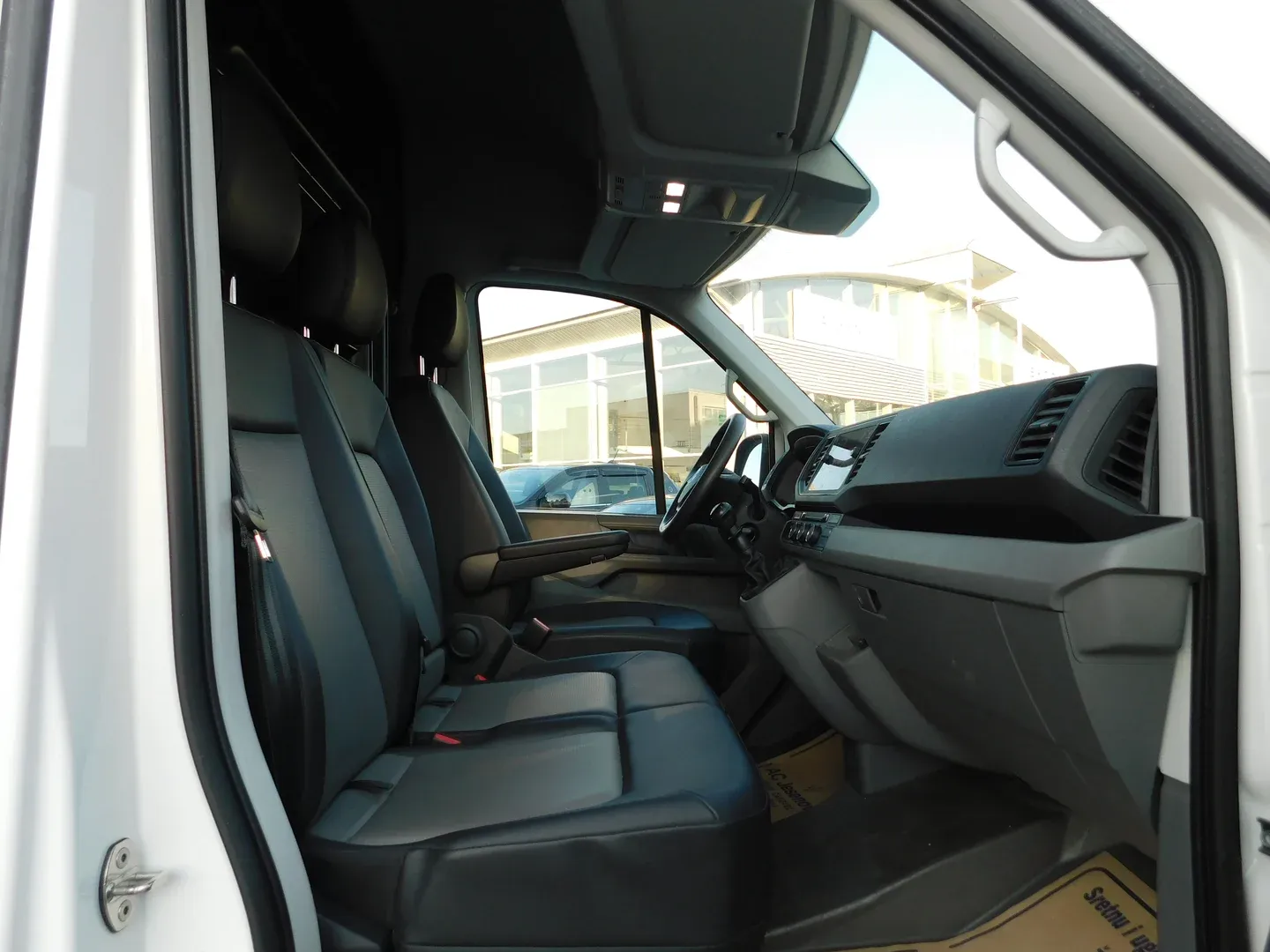 12860 vw crafter 35 - slika 12