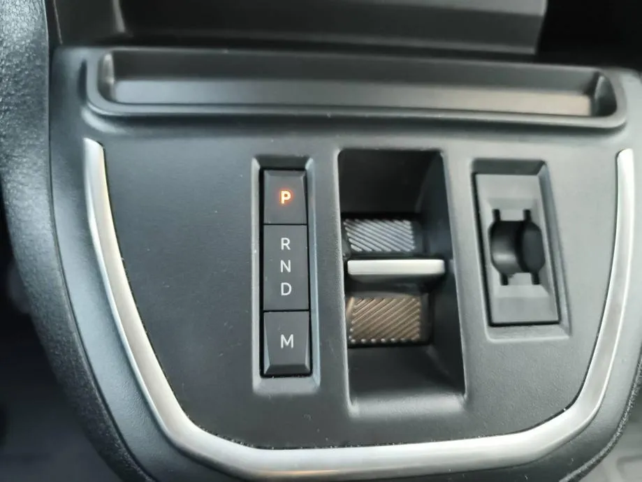 opel vivaro combi l 8+1 2.0 d aut. 130kw - 7 godina garancije! - slika 16