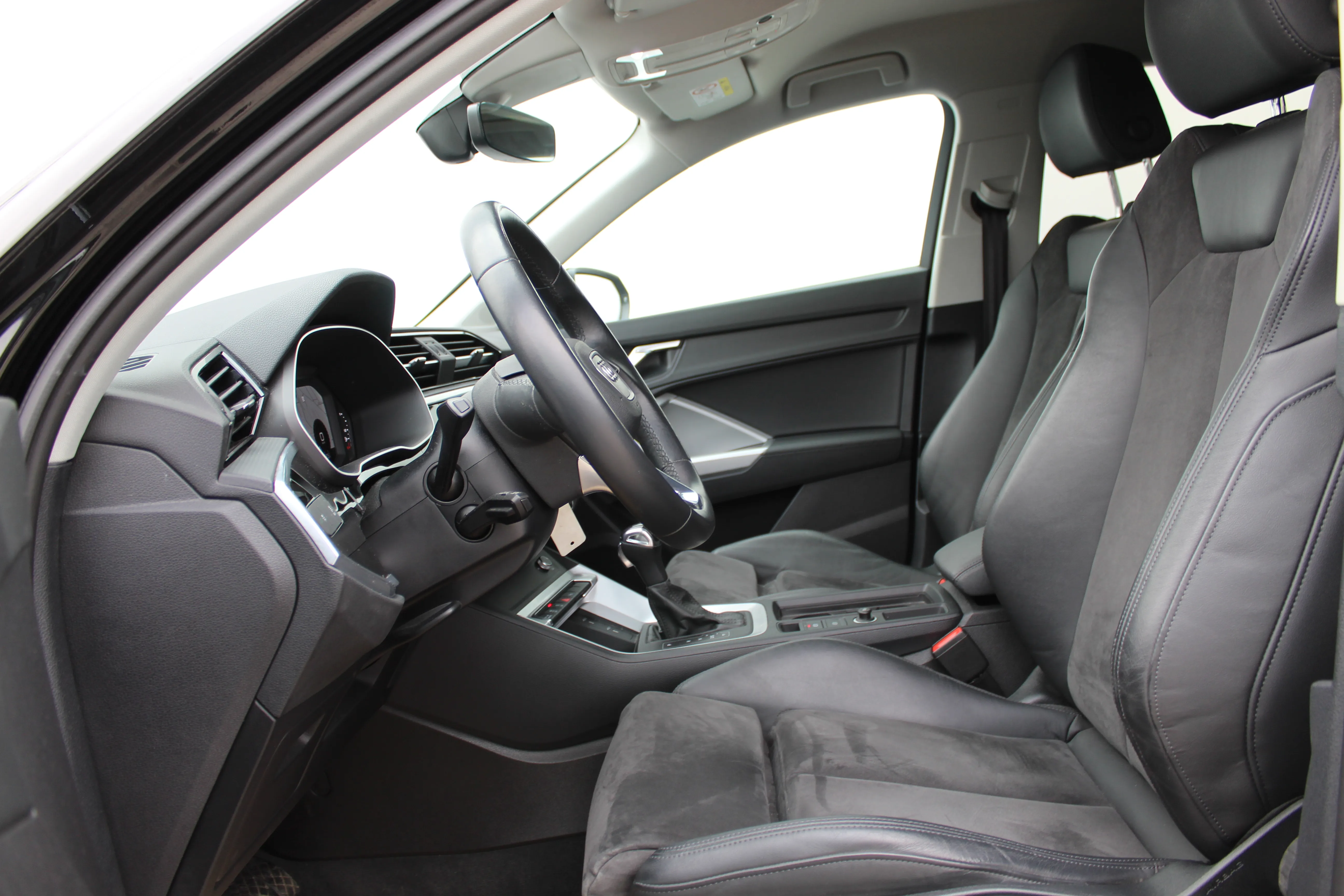 13145 audi q3 sb 35tdi s tronic - slika 8