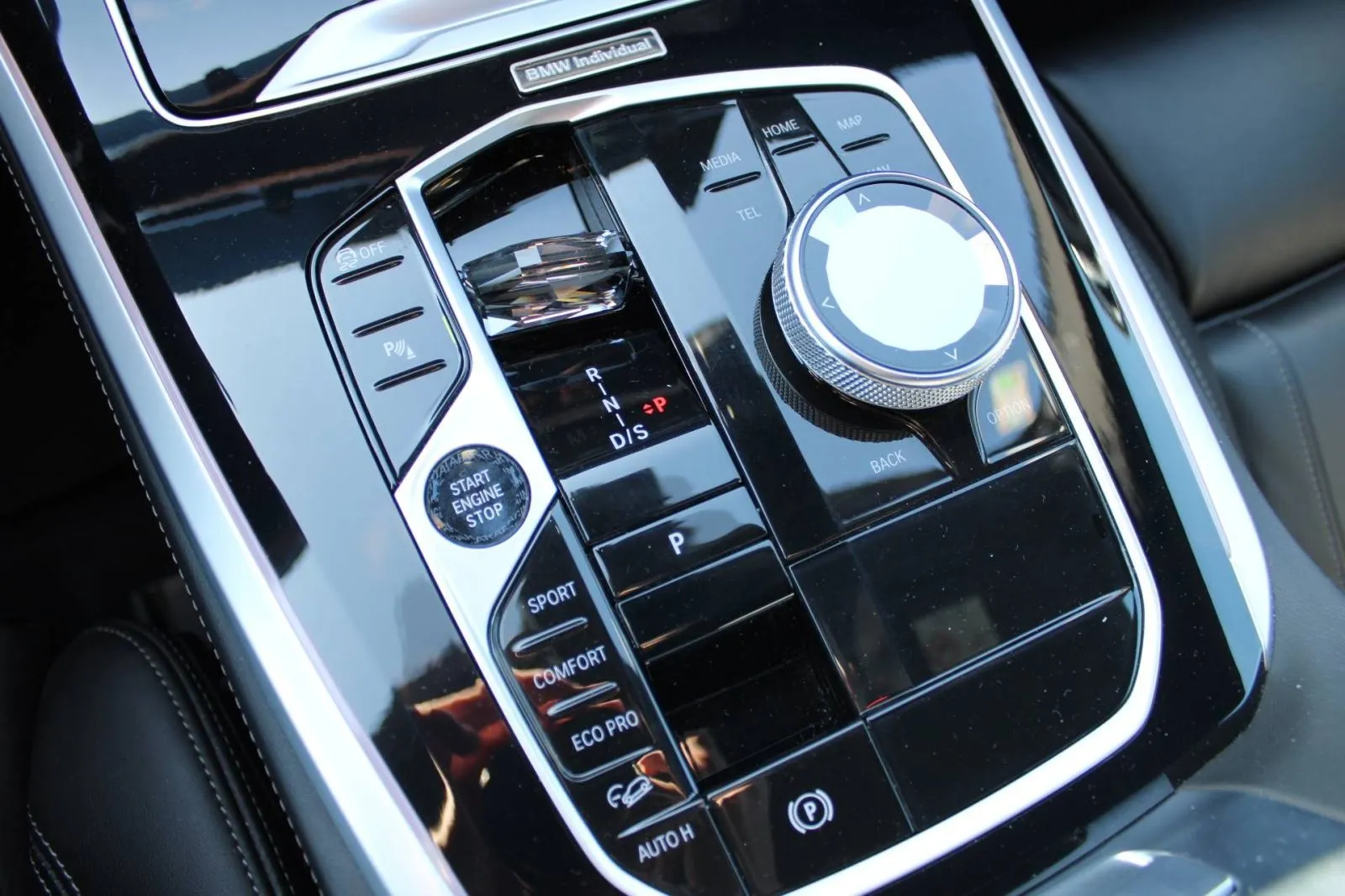 bmw x5 xdrive 40d m-paket *panorama, soft close, head-up* - slika 22