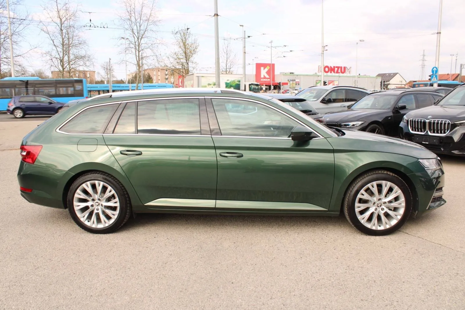škoda superb combi 1.4 tsi iv automatik *led, navigacija, kamera* - slika 4