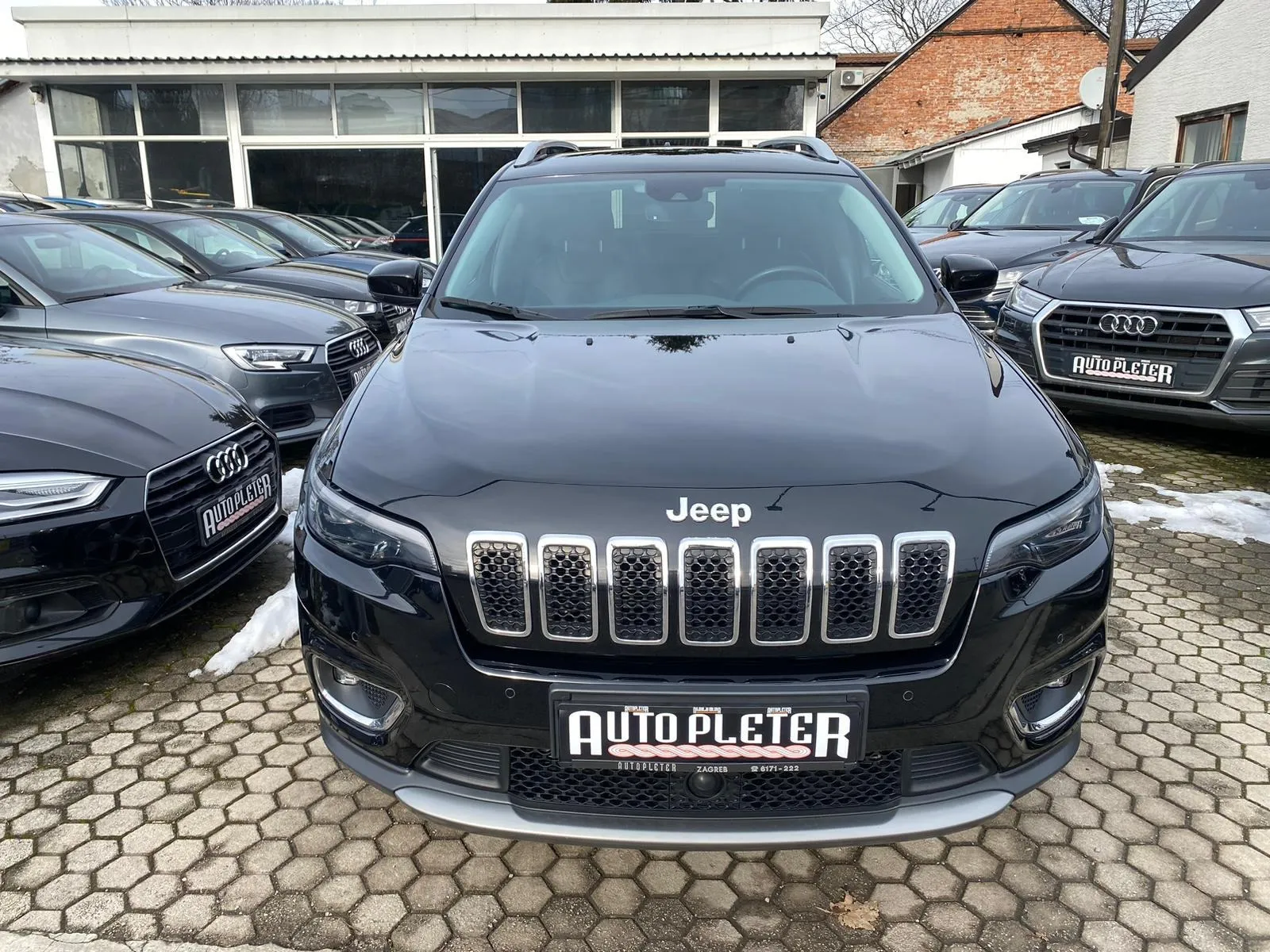 jeep cherokee 2,2 automatik limited 4x4, navi, kamera, 4x garancija!!! - slika 2