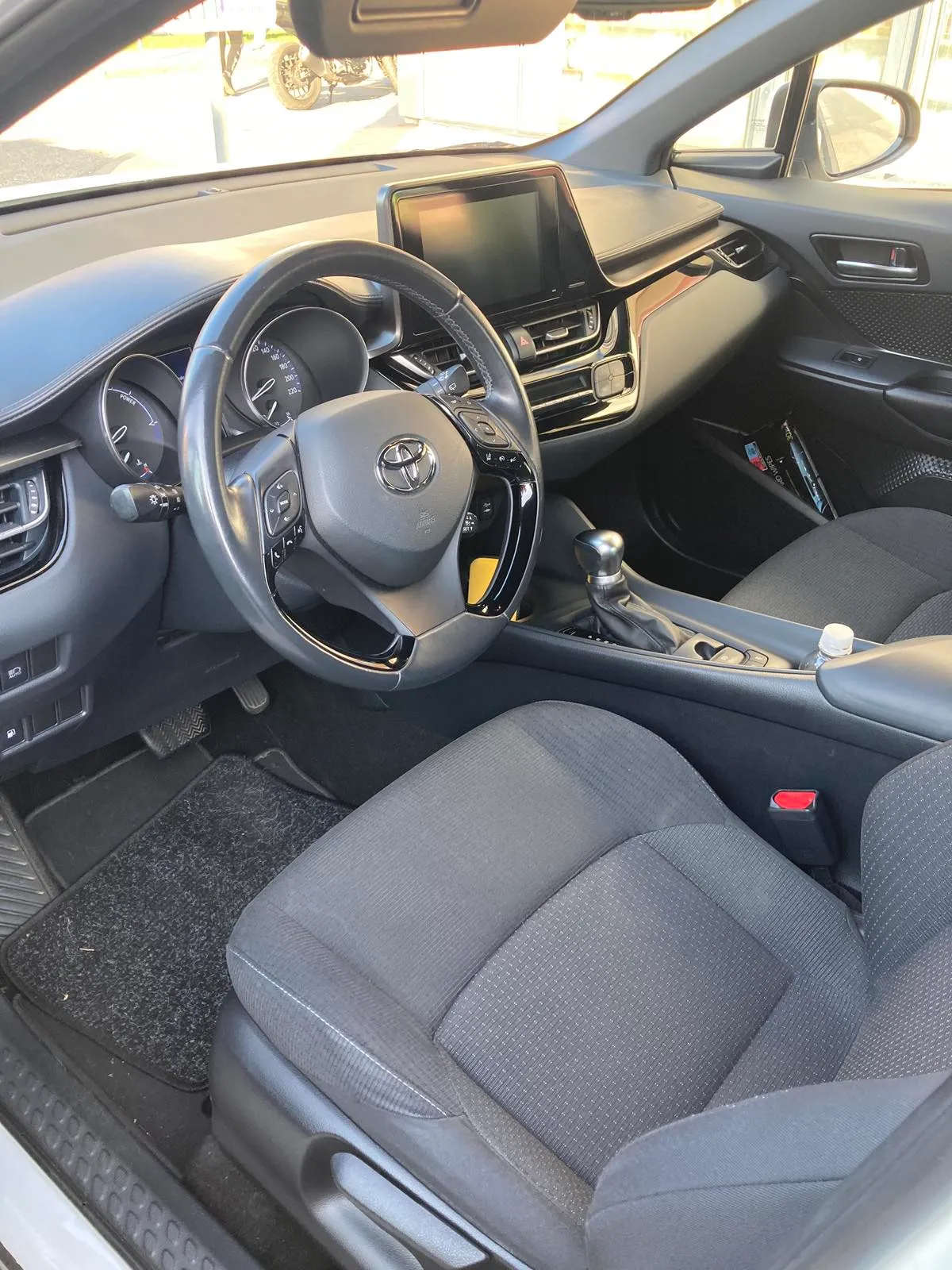 toyota c-hr - slika 4